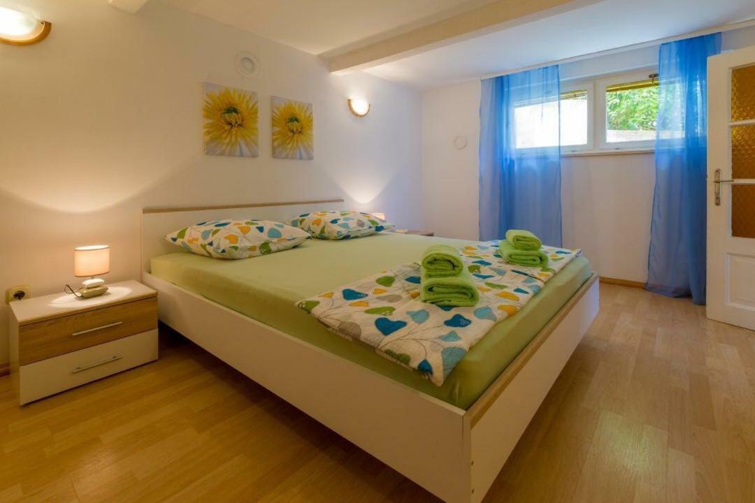 Apartment Dvorska Crikvenica Ngoại thất bức ảnh