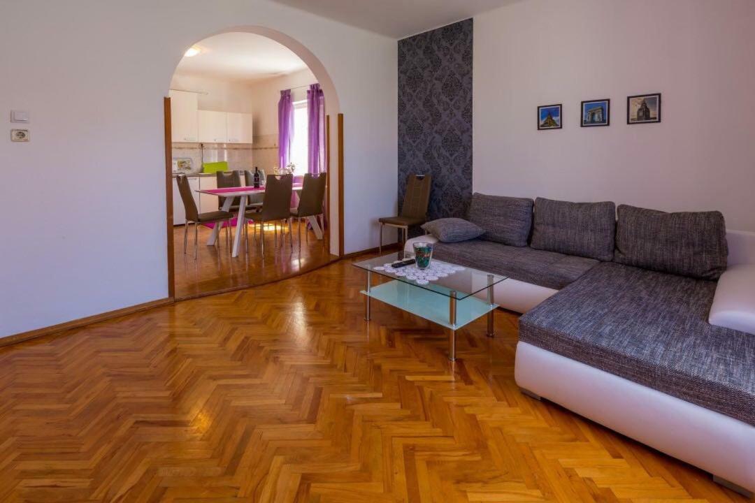 Apartment Dvorska Crikvenica Ngoại thất bức ảnh
