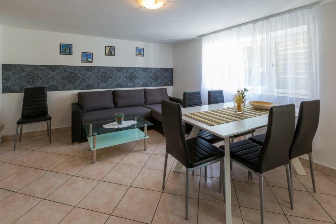 Apartment Dvorska Crikvenica Ngoại thất bức ảnh